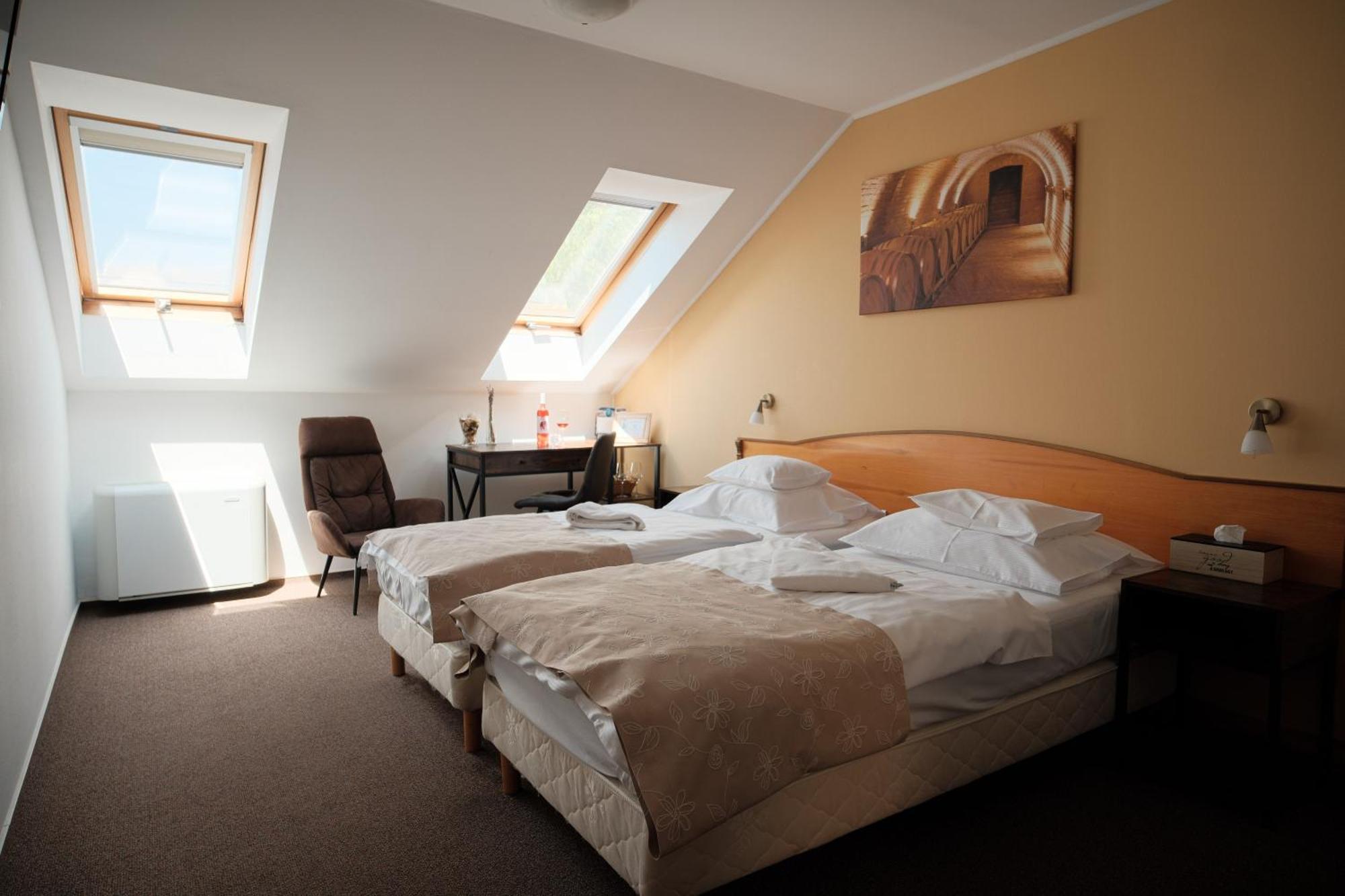 Bed and Breakfast Diofa Panzio Віллань Екстер'єр фото